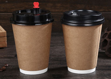 Μαρκάροντας φλυτζάνι κατανάλωσης εγγράφου/μονωμένα μίας χρήσης φλυτζάνια καφέ με τα καπάκια